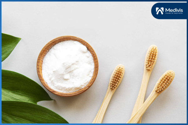 Cách làm trắng răng bằng baking soda 1