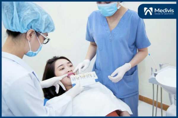 Dán răng sứ veneer 3